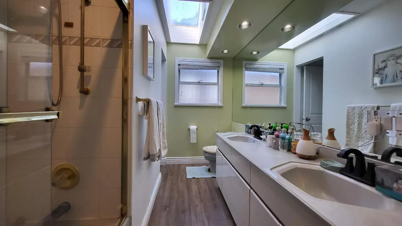 منزل للإقامة Sweet Home ريتشموند، كولومبيا البريطانية